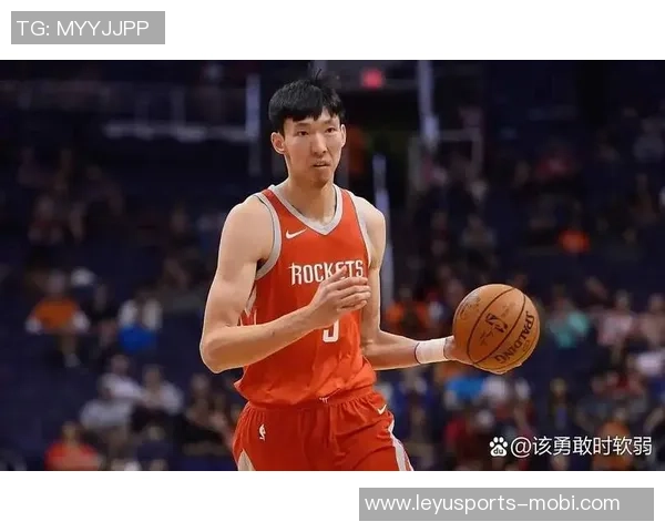 媒体人分析周琦单打风格对球队进攻流畅性的影响与战术调整建议